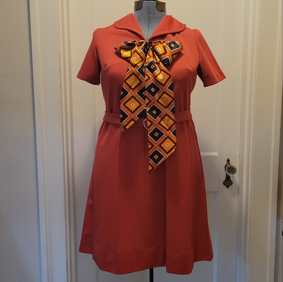 Vintage Anne Carter Dress - Picture 2 of 13